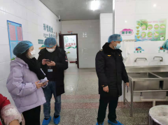 <b><b>现场进行指点并提出求</b></b>